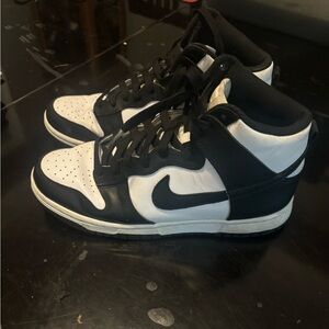 GUC NIKE MENS DUNK HIGH PANDA BLACK & white size 8